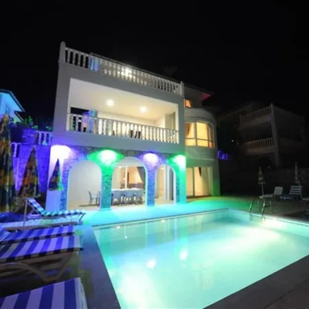 You Will Love This Luxury With Balconies And Private Pool In Alanya, 1033 Villa